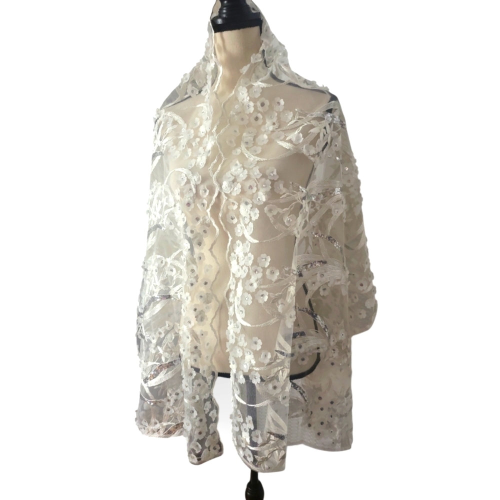 Kate Landry White Floral Wrap